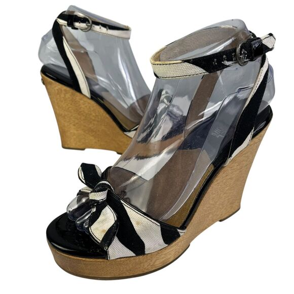 Michael Kors Wedge Woody Sandals Size 6.5 White Black Bow Ankle Strap - Picture 1 of 13